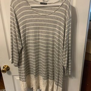 Soft Grey lace Tunic by Cha Cha Vente size 2x